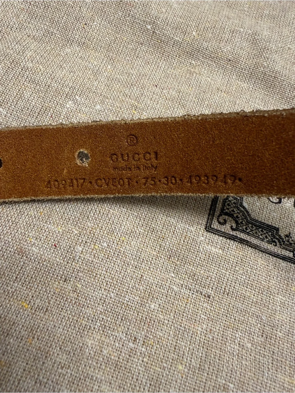 GUCCI WOMANS LEATHER BELT- SIZE 75/30